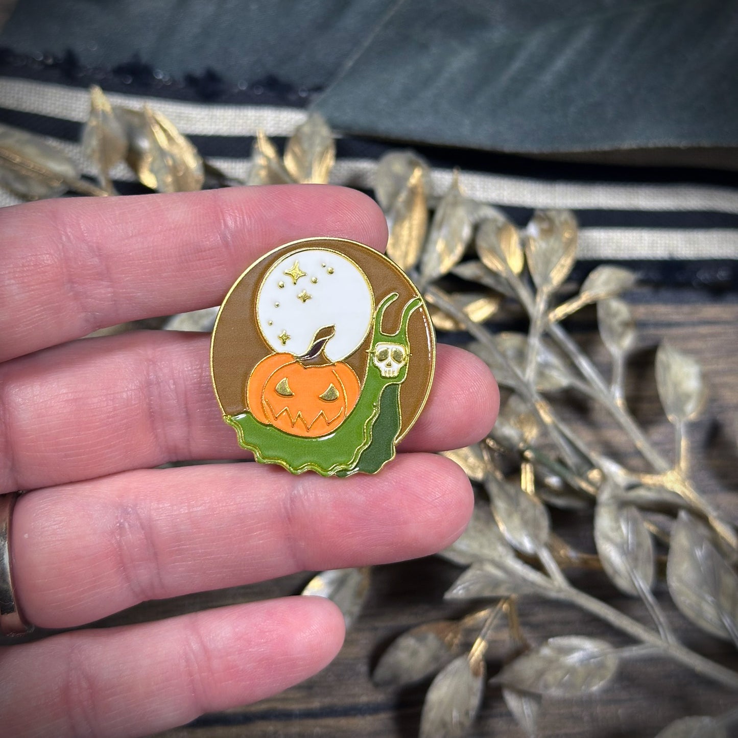 Halloween Snail Needleminder